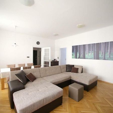 Skyscraper Apartment Tour As Ljubljana Exterior photo